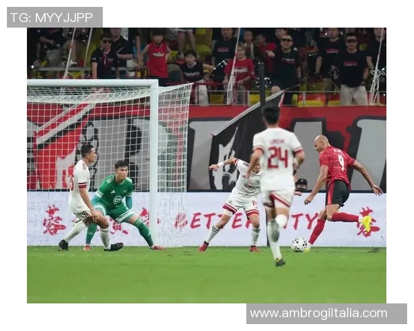 成都足球队边路渗透战术解析与实战应用探讨