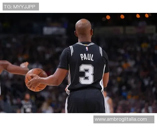 克里斯保罗：篮球场上的指挥官与领袖之路