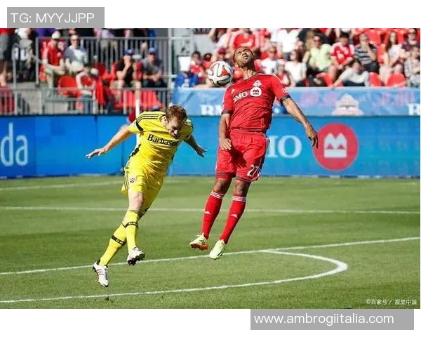 哥伦布队与纳什维尔队的激烈对决展现足球魅力与团队精神